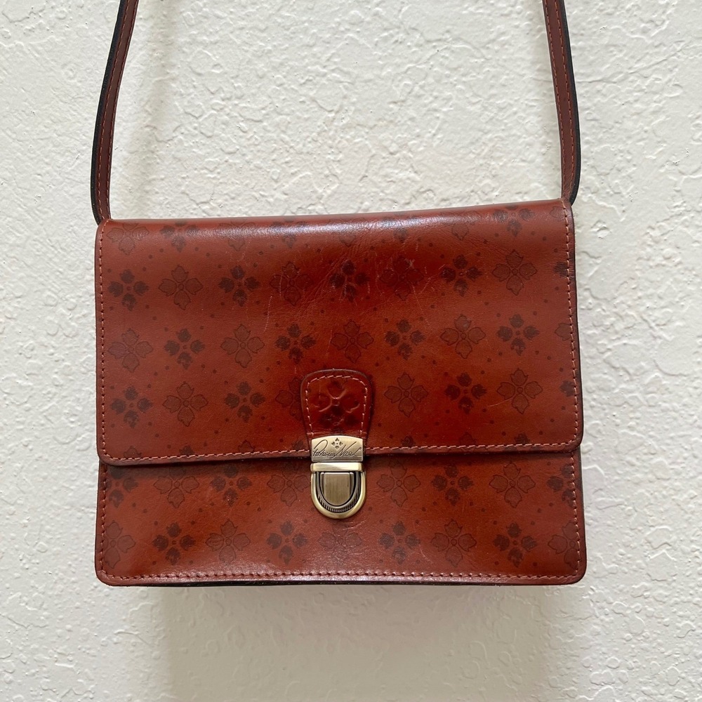 Patricia Nash Locri Crossbody Purse Leather Floral Debossed Push Lock‎ Vintage
